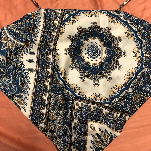 shein bandeau top 🤍 - Picture 3 of 4